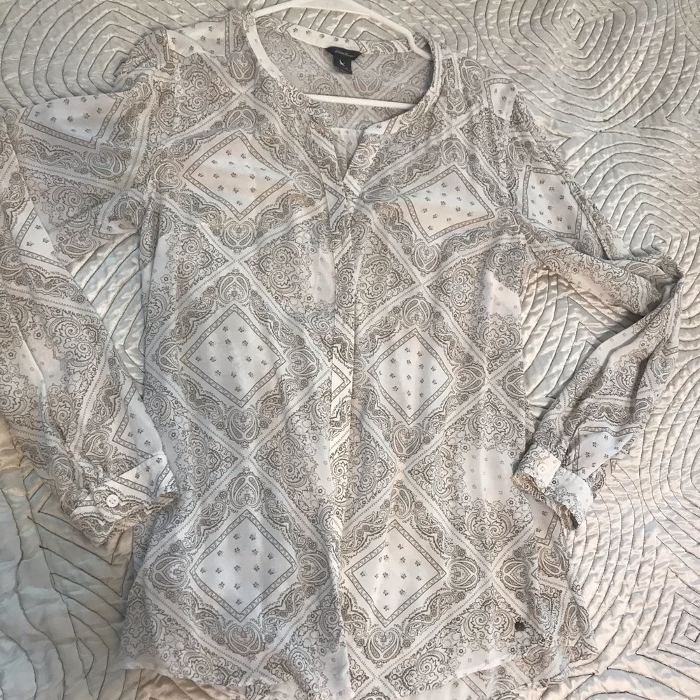 Eddie Bauer soft, comfortable scarf print button down layering shirt